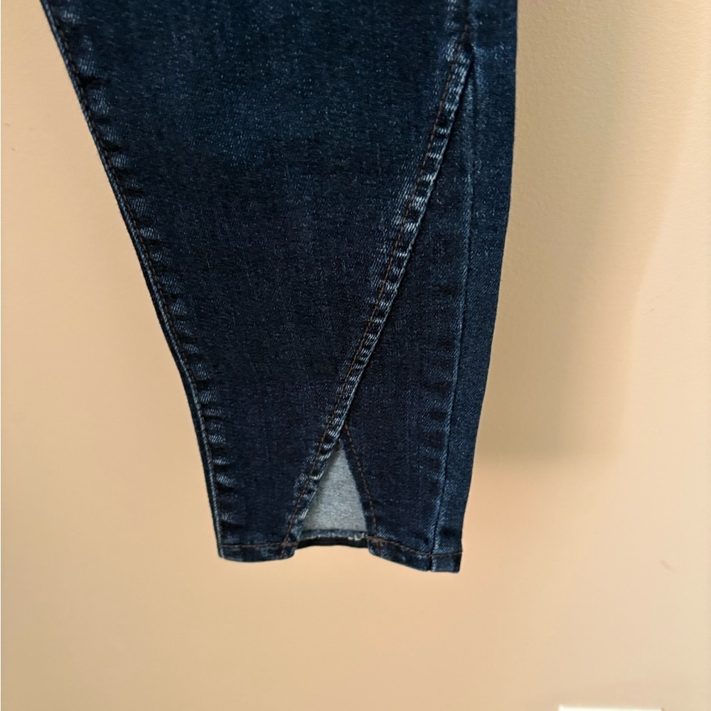 KanCan dark wash jeans size 7/27 with ankle detail high rise - Picture 3 of 5
